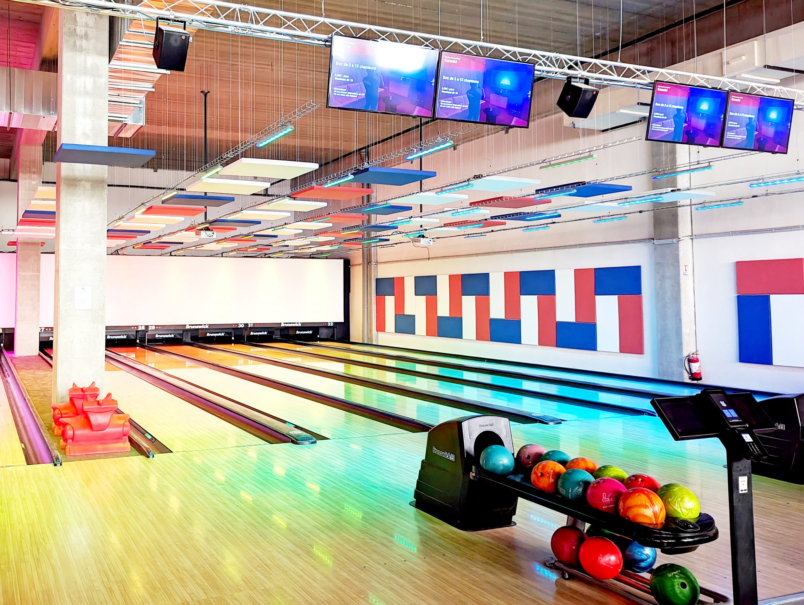 02-bowling-des-lumieres-2